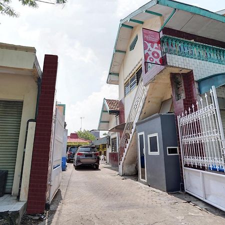 Hotel Kalimantan Surabaya Eksteriør bilde