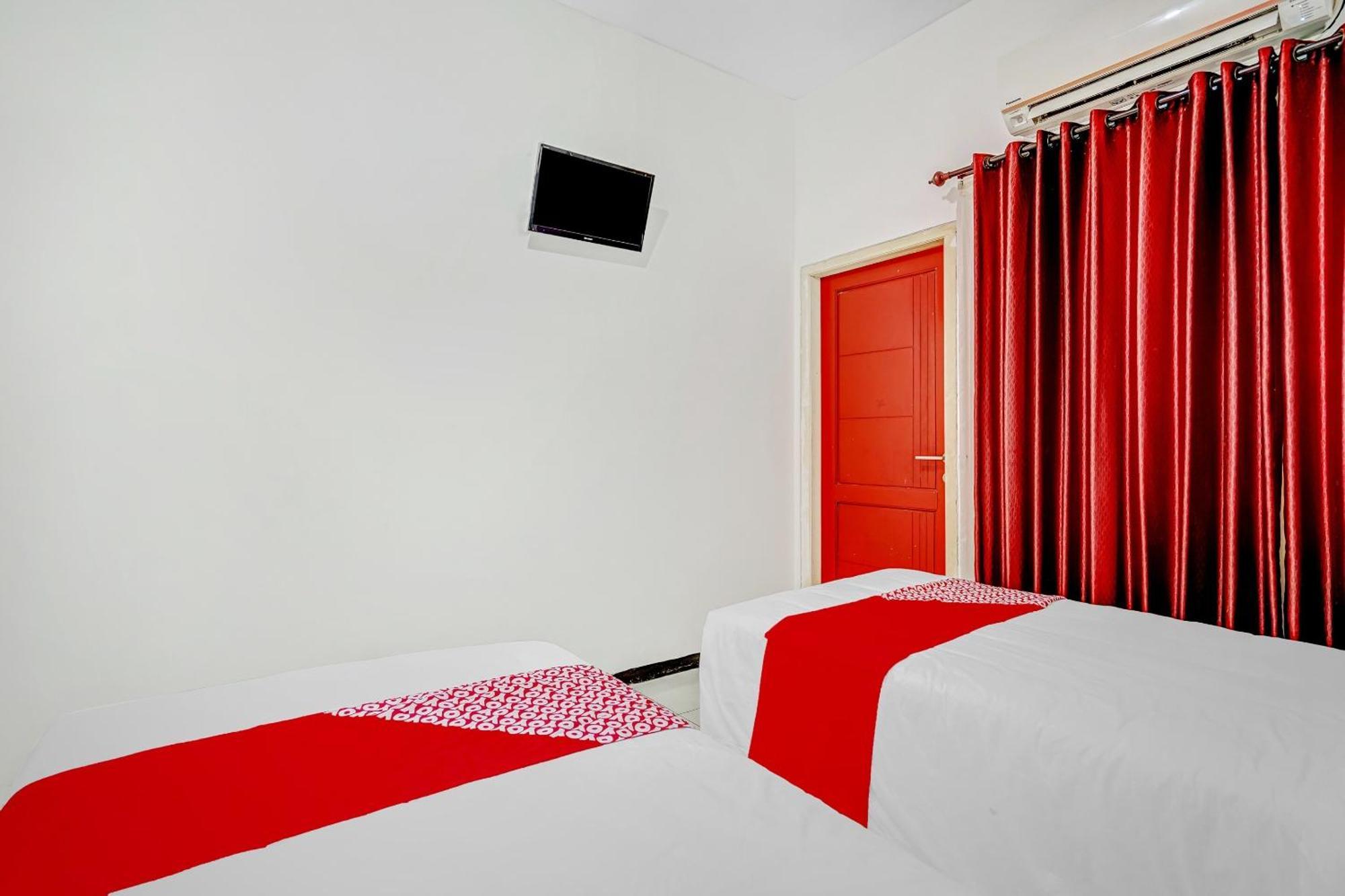Hotel Kalimantan Surabaya Eksteriør bilde