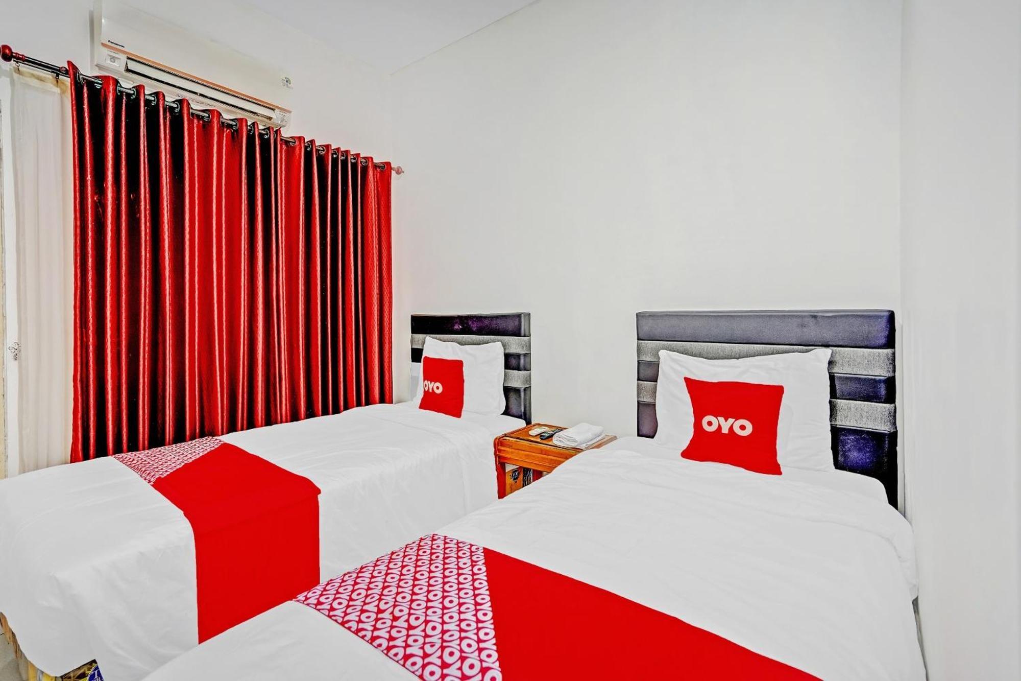 Hotel Kalimantan Surabaya Eksteriør bilde