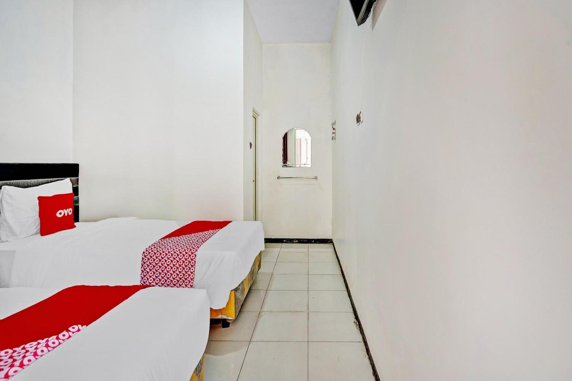 Hotel Kalimantan Surabaya Eksteriør bilde