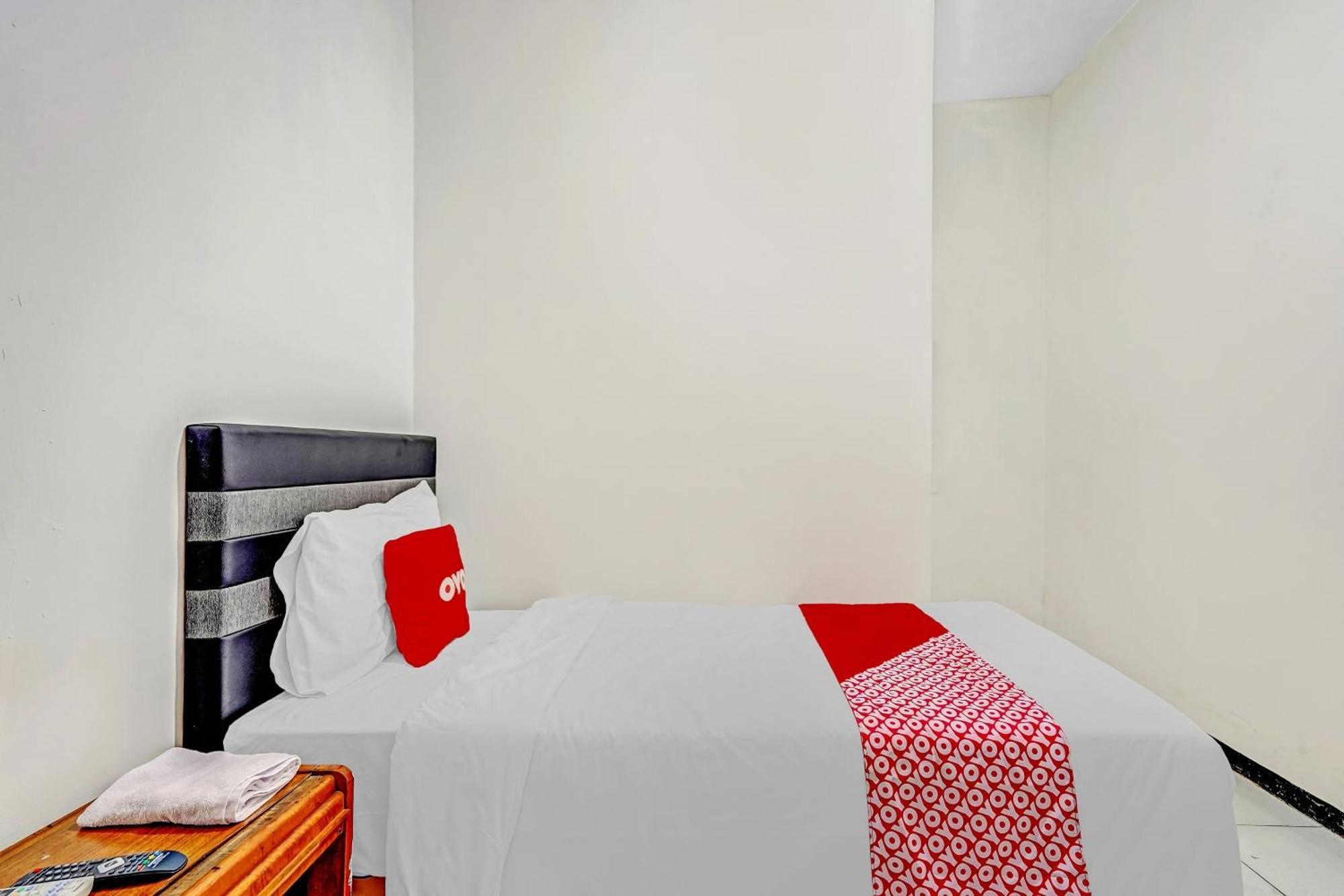Hotel Kalimantan Surabaya Eksteriør bilde