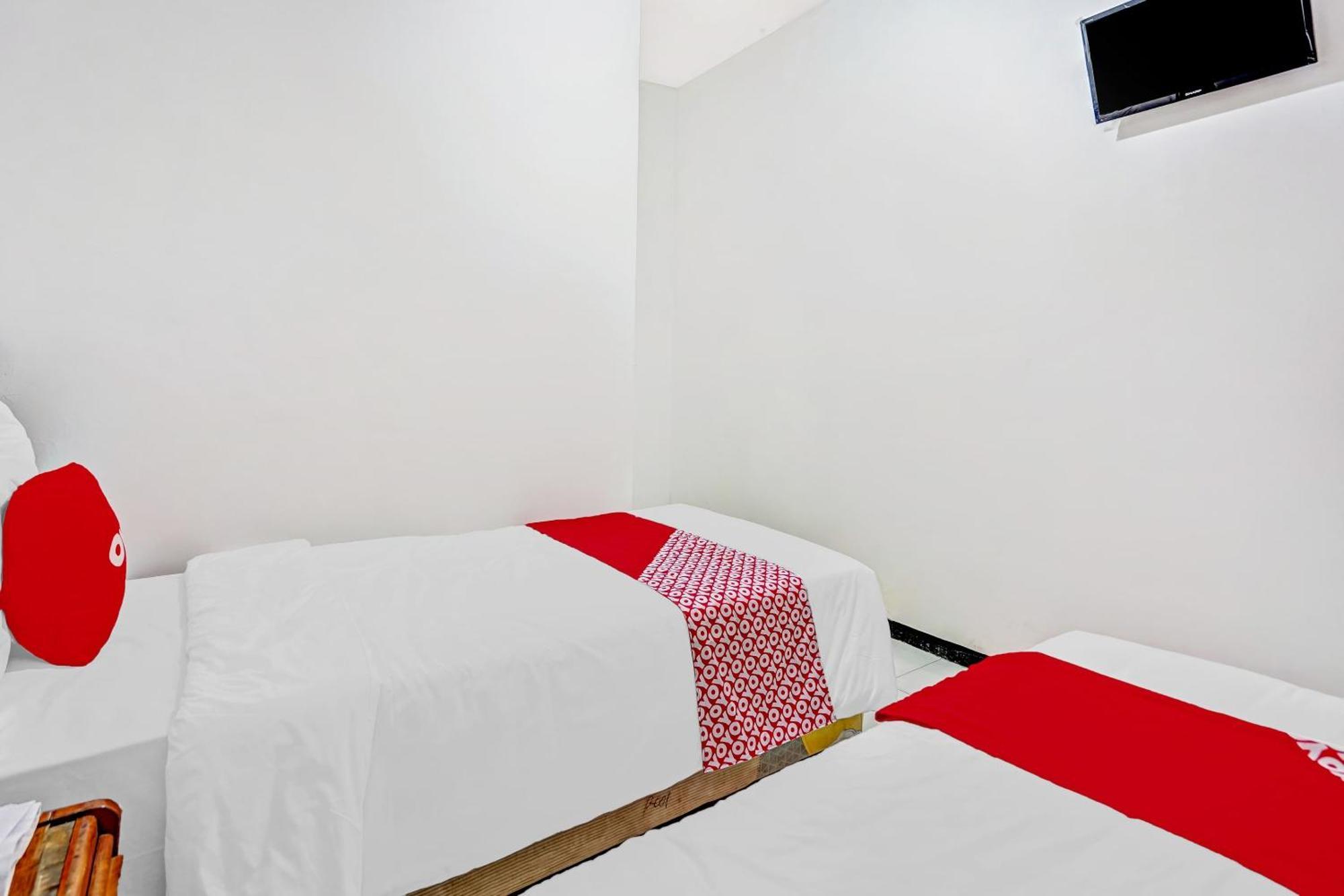 Hotel Kalimantan Surabaya Eksteriør bilde