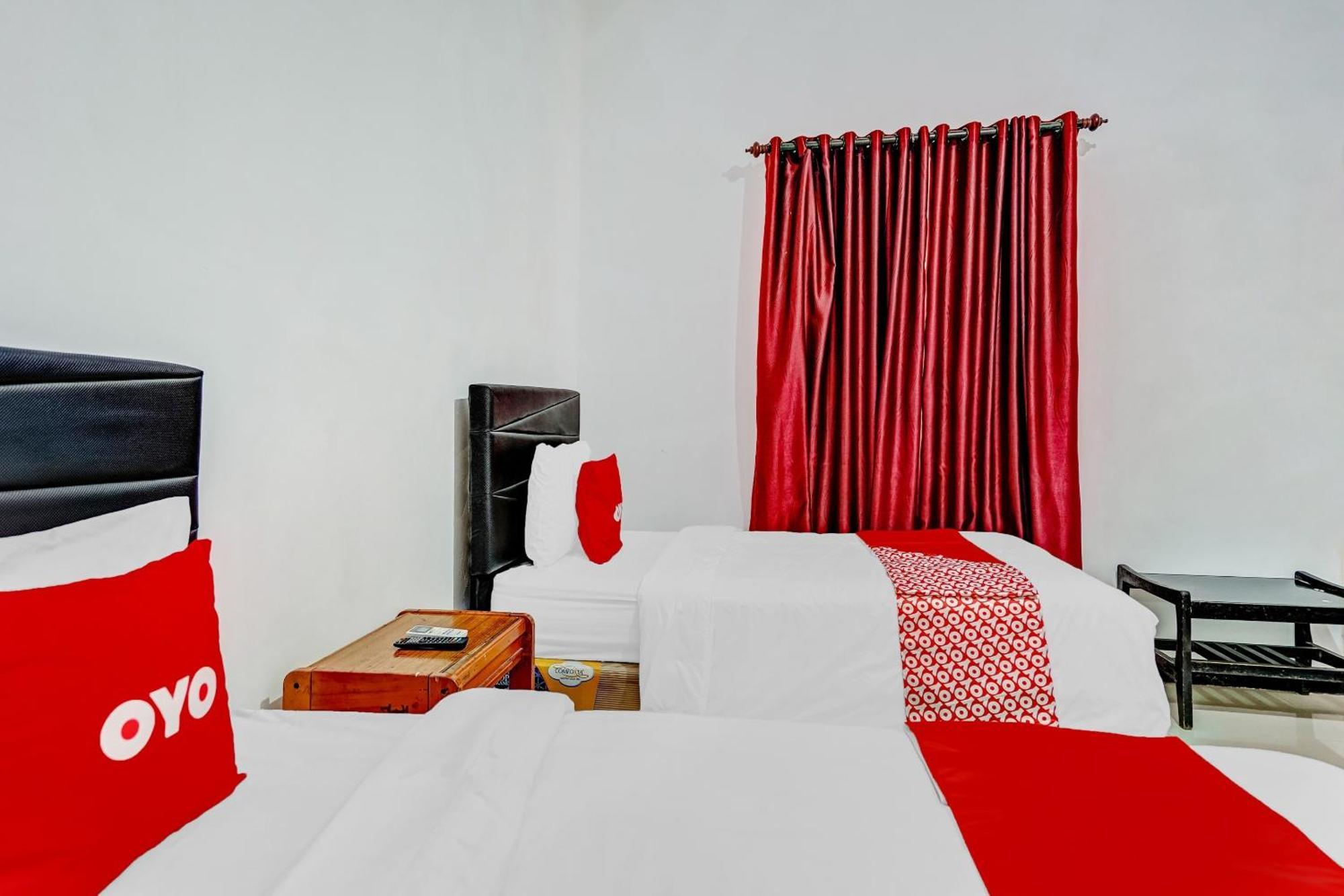 Hotel Kalimantan Surabaya Eksteriør bilde